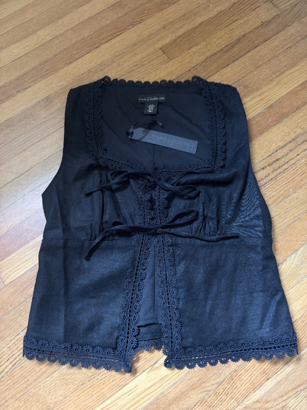 House of Harlow 1960 Black Top